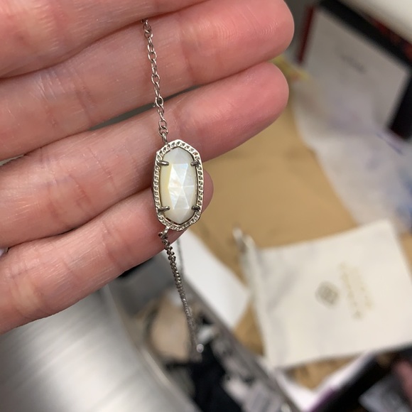 Kendra Scott Elisa necklace - Picture 3 of 4